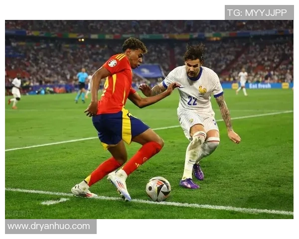 年轻足球明星的成长之路精彩瞬间视频集锦