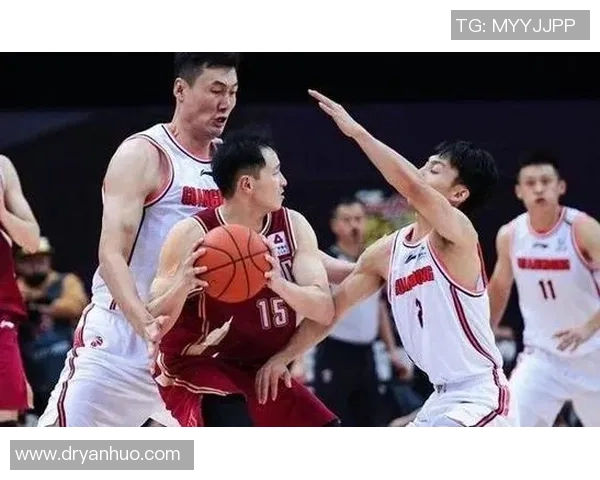 广州乒乓球队以69分领跑世界锦标赛积分榜展现强劲实力 广州乒乓球队以69分领跑世界锦标赛积分榜展现强劲实力